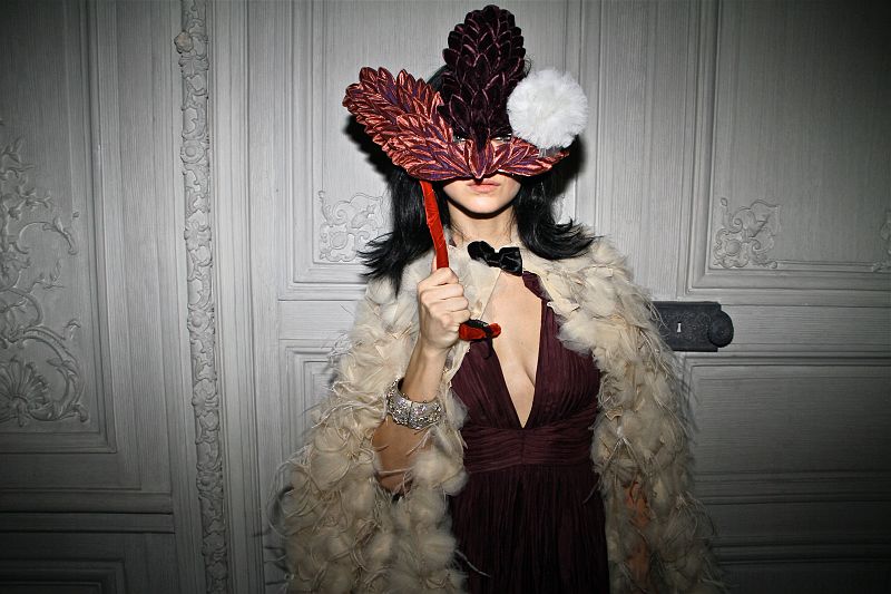 Idle Fascination Eyes Without a Face (or, mask without a costume)