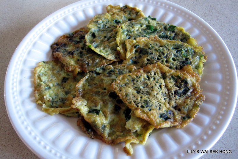 Lily's Wai Sek Hong Garlic Chive Omelette