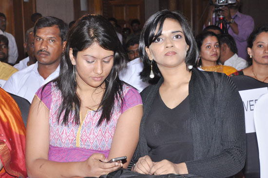 Actress Adhisaya hottest Stills & pics