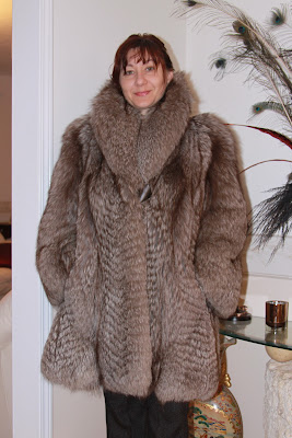 LAFOURRURE2: Irina wearing fox fur jacket