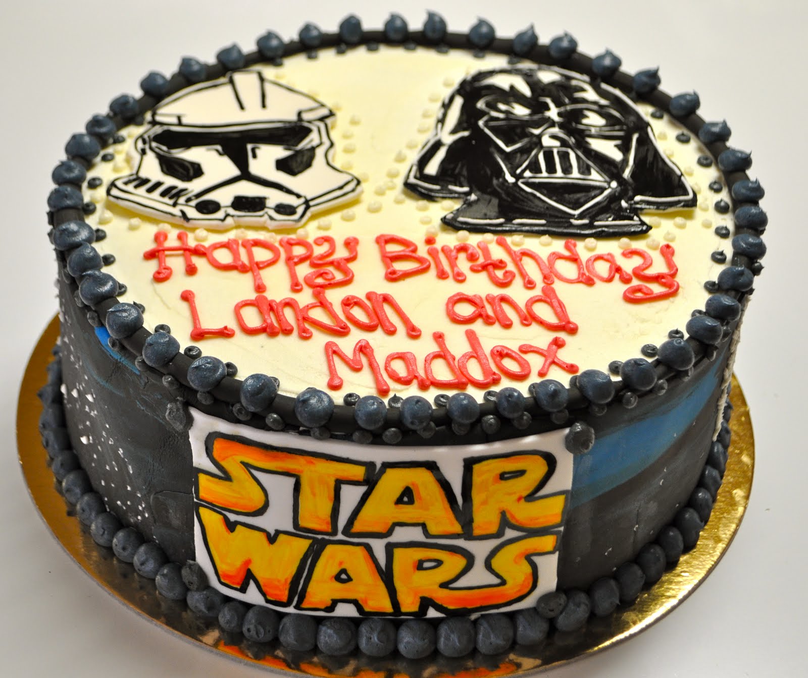 Leah's Sweet Treats: Star Wars Cake
