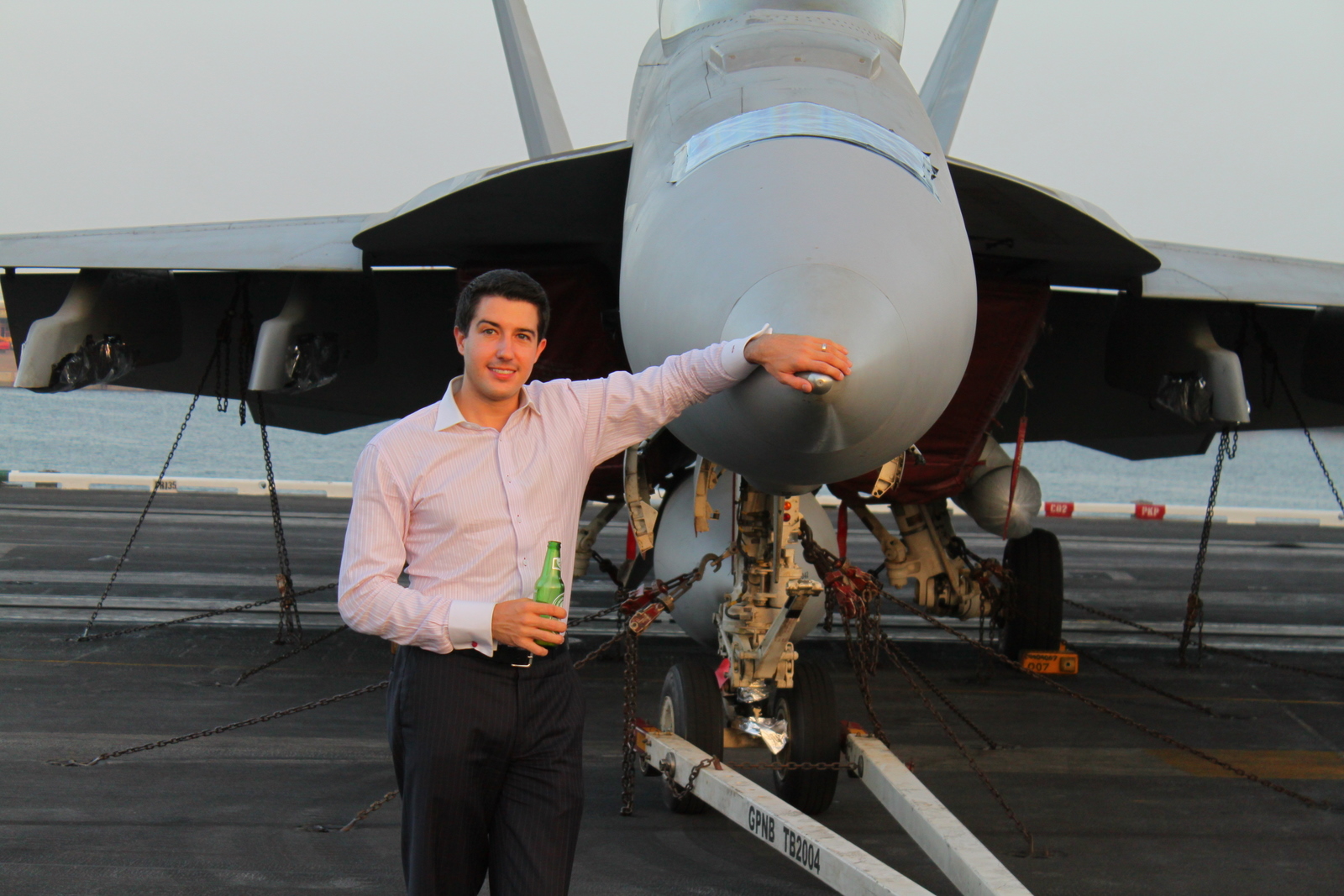 Hello, Dubai! Top Gun courtesy of the Dubai USO and Navy League