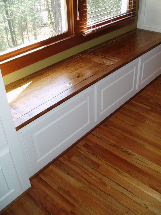 Built-in bench seat