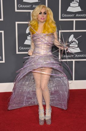[gaga_armani_8190235.jpg]