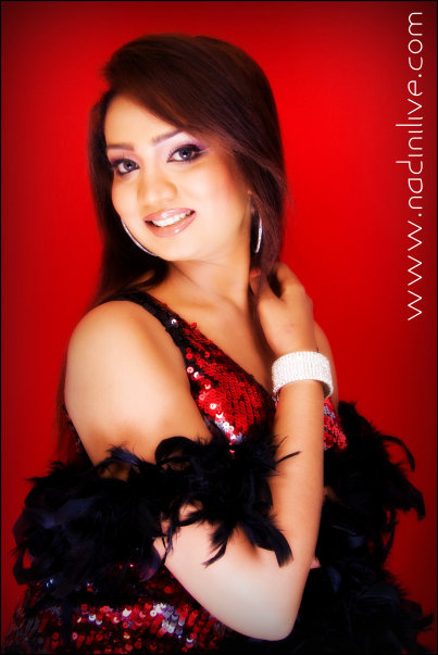 actress shalini singing sexy actres sexy models singing sensation nadini s actress shalini singing sexy actres sexy models singing sensation nadini s