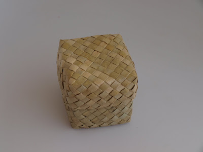 ECO-FRIENDLY PACKAGING and OTHER PRODUCTS: Pandan Square Box, Karagumoy ...