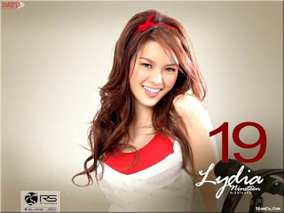 Lydia Thai Singer