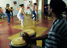 Aula de Dança Afro ( percussão Luciano de Jesus)