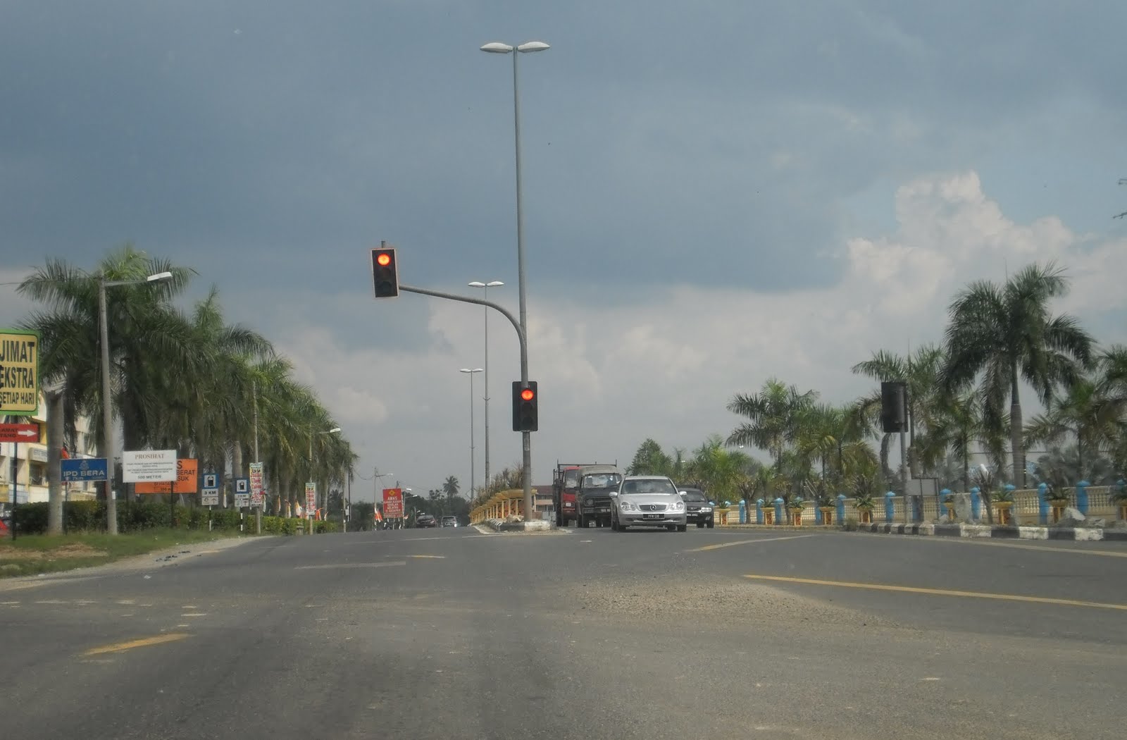 PARTI KEADILAN RAKYAT Cabang Bera, Pahang DM: PERSIMPANGAN LAMPU