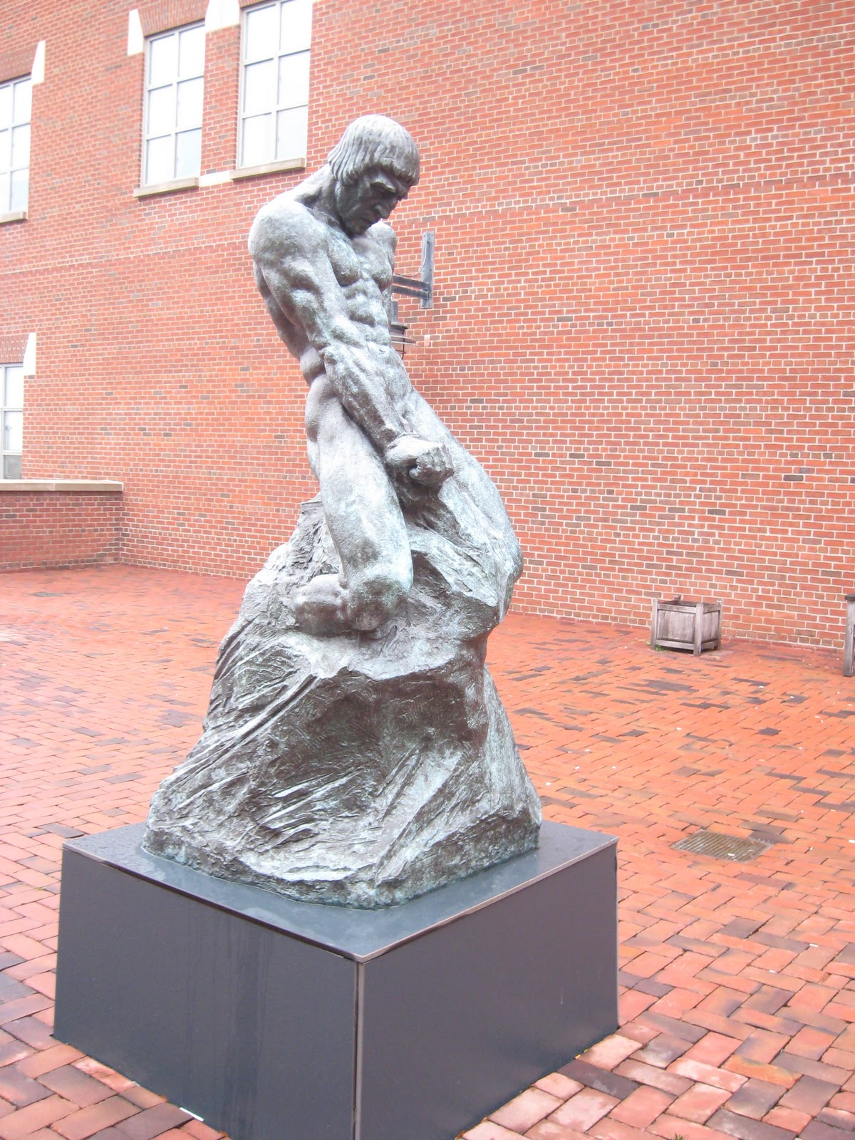 The bronze statue of camillus essay 08 image