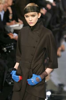 [lagerfeldshow2.jpg]