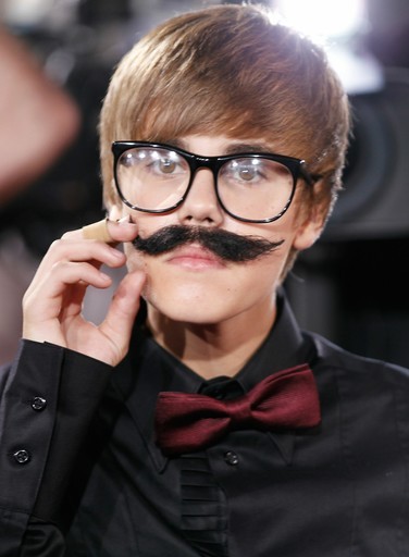 Justin Bieber mustache: all his facial hair styles