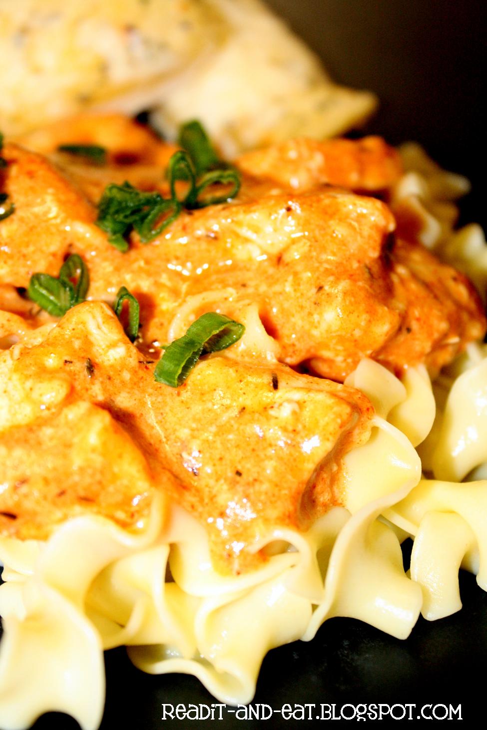 Read It & Eat Chicken & Noodles Paprika