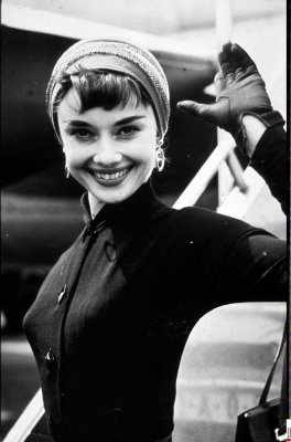 [Audrey+Hepburn89.jpg]