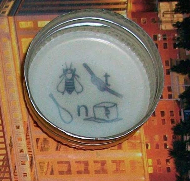 Mickey's Beer Cap Puzzle Answer Board: Mickeys Beer Cap Puzzle 39: Bee