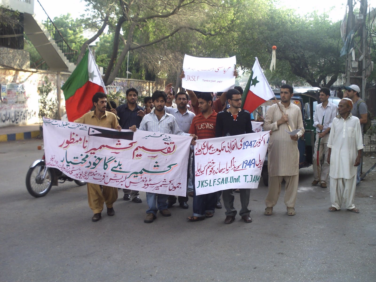 [PICT0147-745991.JPG]