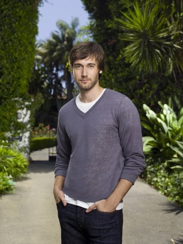 [ryan-eggold-90210.jpg]