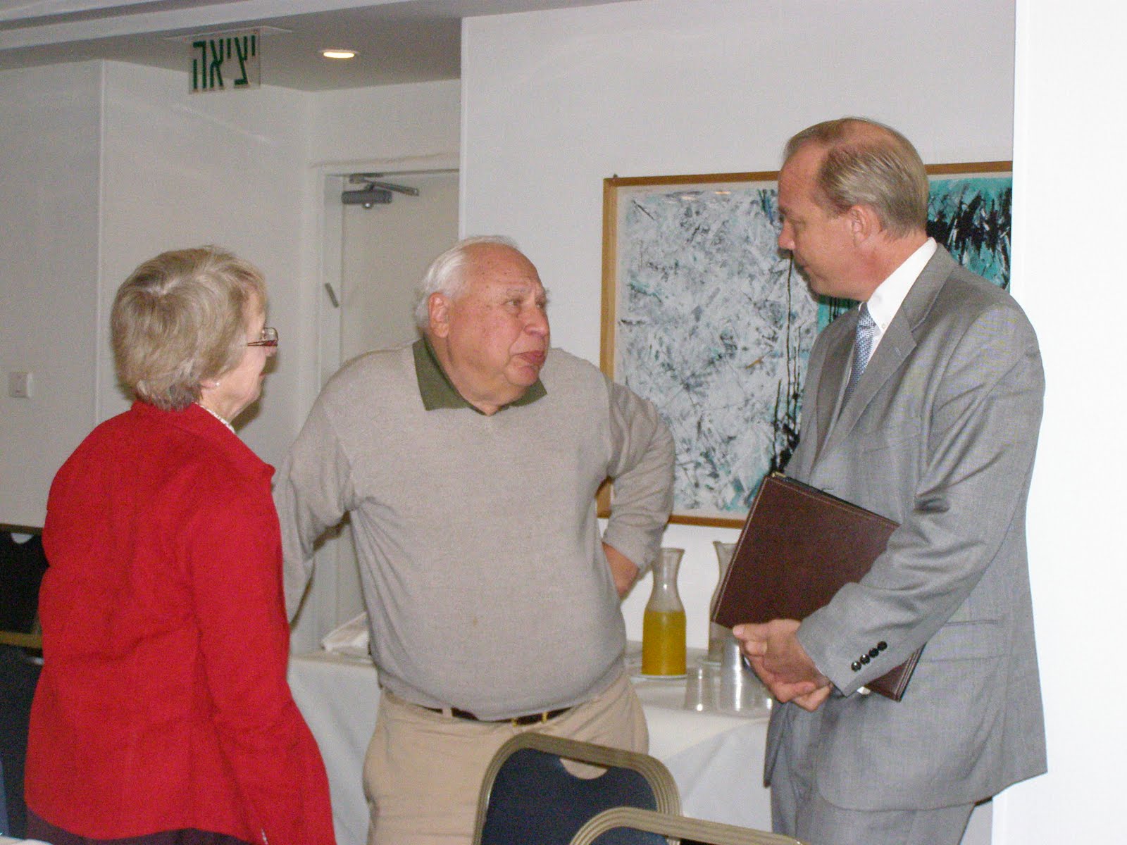 [Speaker+Kurt+Hoyer+P2070031.JPG]