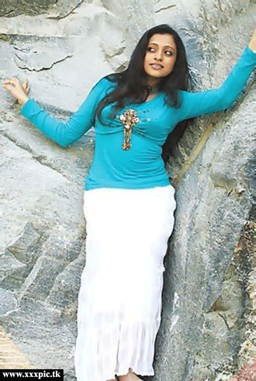 [Ayomi_Shanika_7.gif]