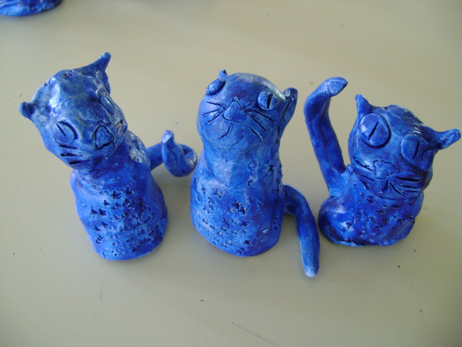 OZ KIDZ ARTZ Cats ceramic Faux Blue Porcelain Glaze