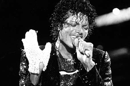 [Michael-Jackson-White-Glove.JPEG.jpg]
