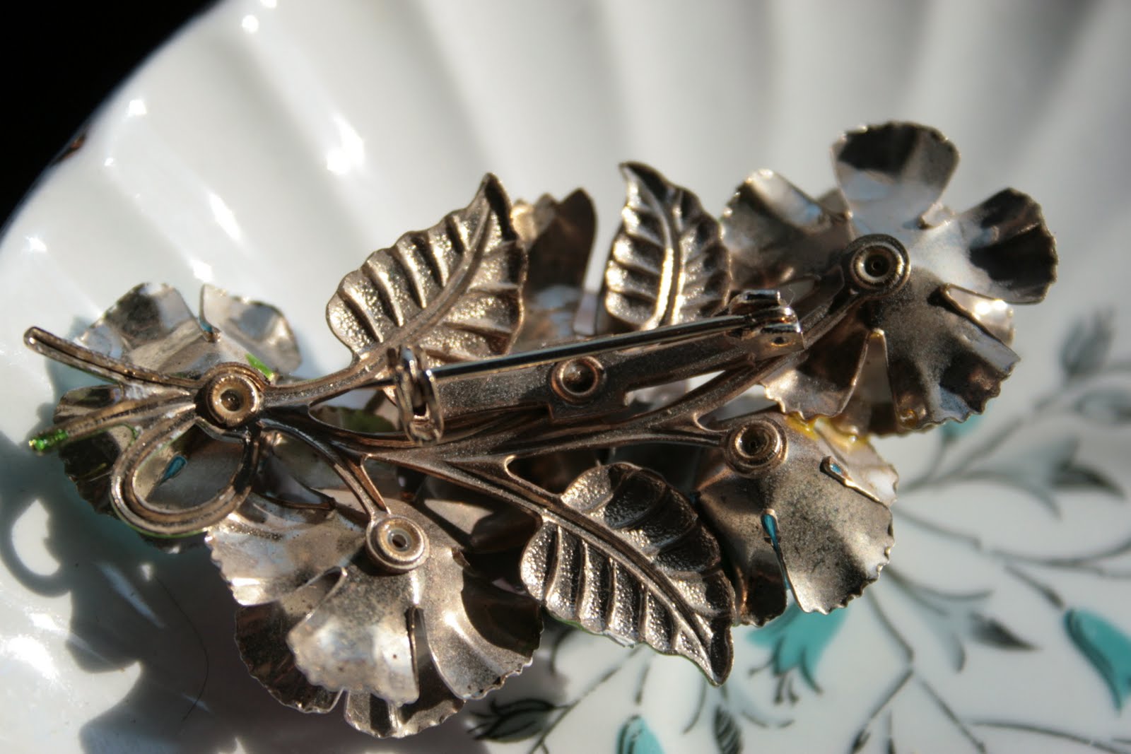 Lady Jane's Treasure Trove: ****SOLD**** Vintage enameled garden brooch