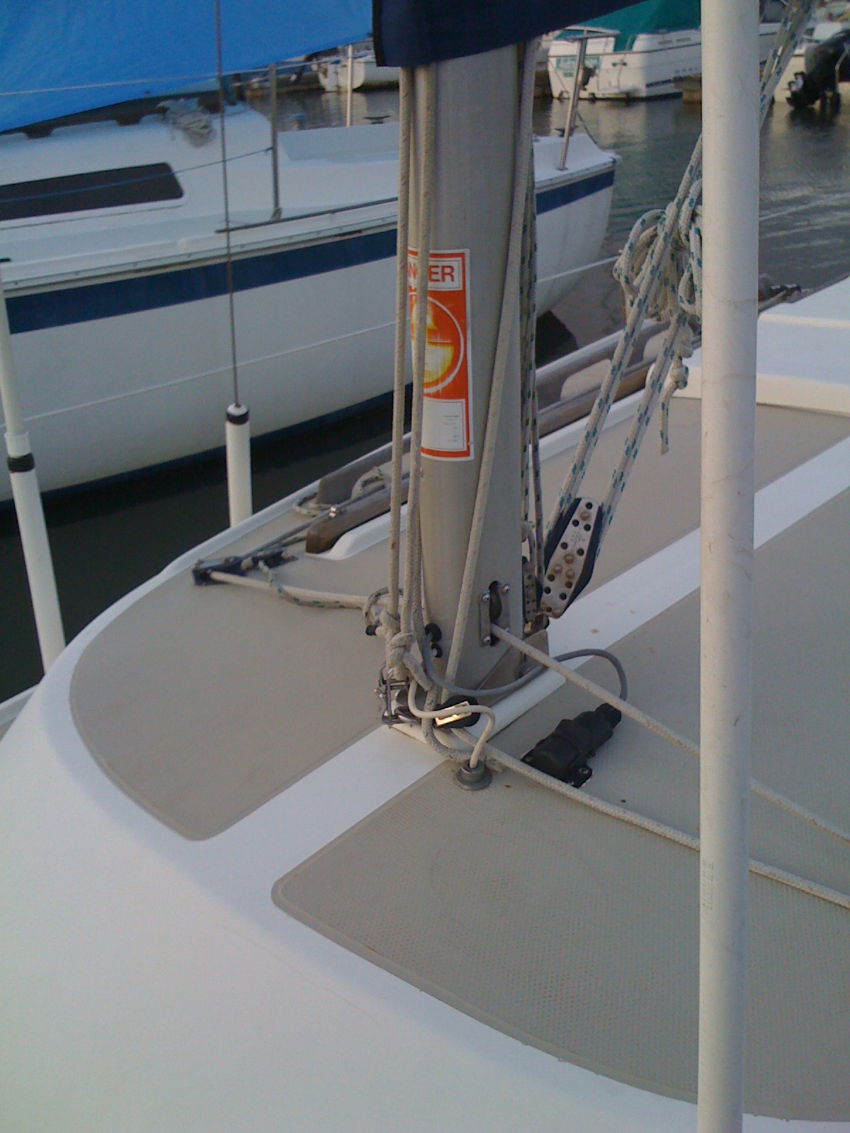 Catalina 22: Mast and Single Handed Rigging