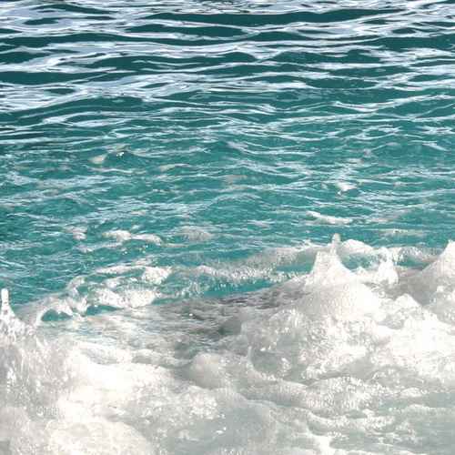 [agua-1(virtudesdelaguademar).jpg]