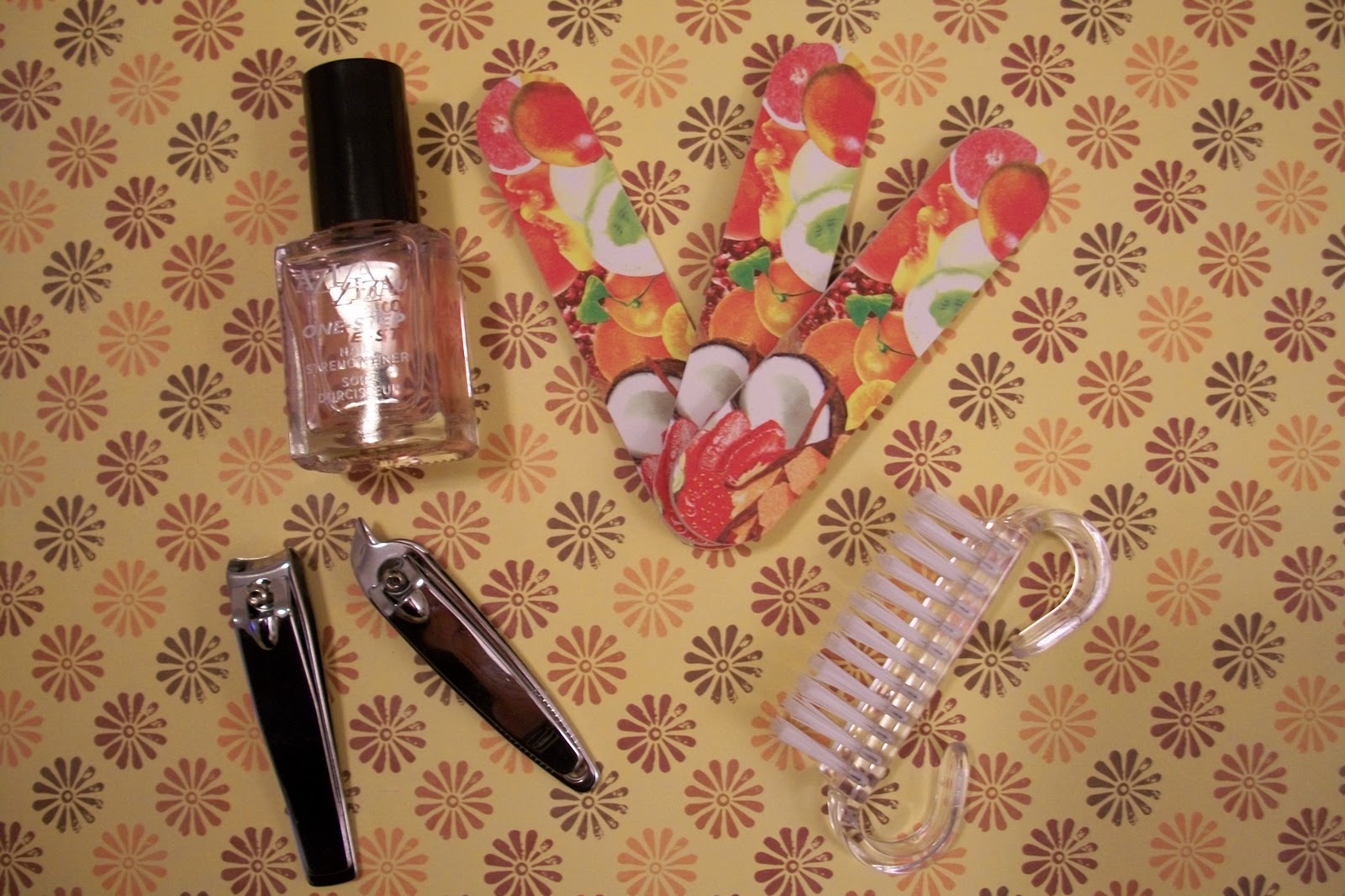 Envirocraftiness Cubicle Decorating Desk Survival Kit