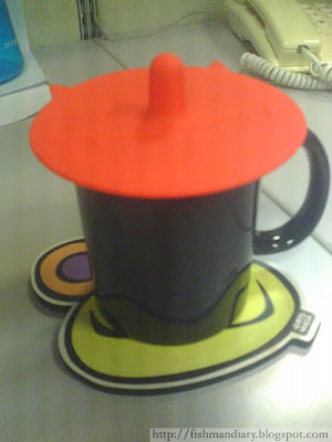 Cup Cover on Mug