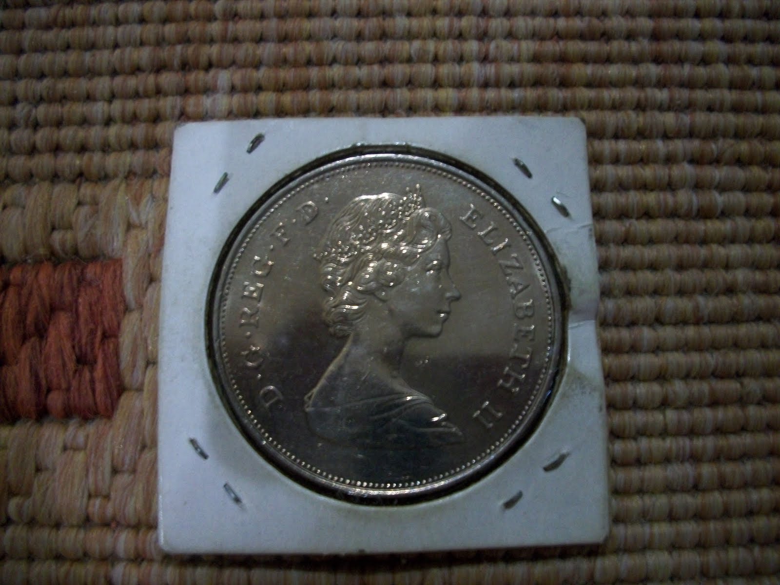 collectible items: 1981 H.R.H the prince of wales and lady diana