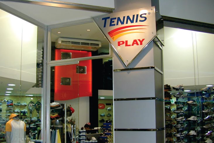 TENNIS PLAY