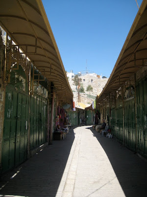  closed shops in the old city of hebron-by Betamaxdoctrinaire-flickr   