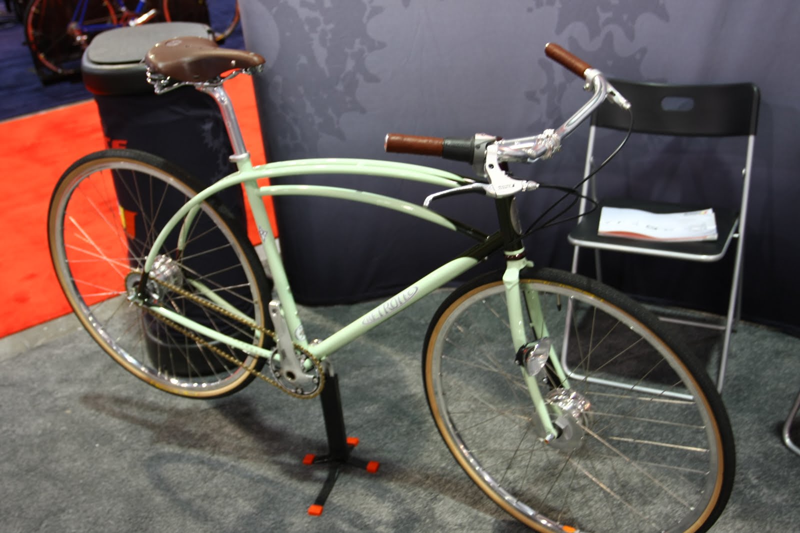 [092309_Interbike+2009_0172.JPG]