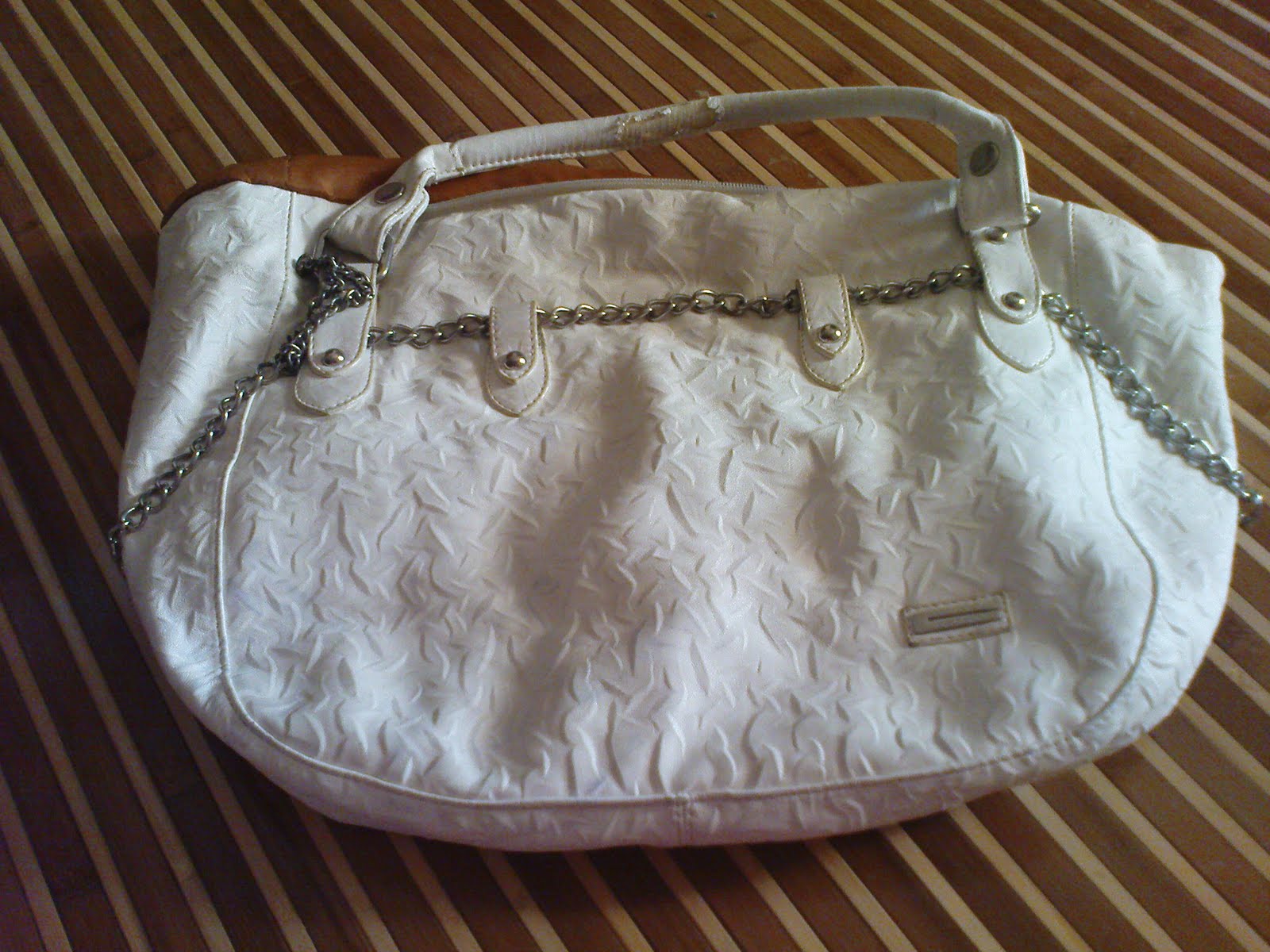 BuNdLE...ILhAM ) ARI 7 CARLO RINO HANDBAG