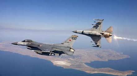 Ασκηση… προκλήσεων στο Αιγαίο. Υπερπτήσεις τουρκικών μαχητικών 300 μέτρα πάνω από το Φαρμακονήσι