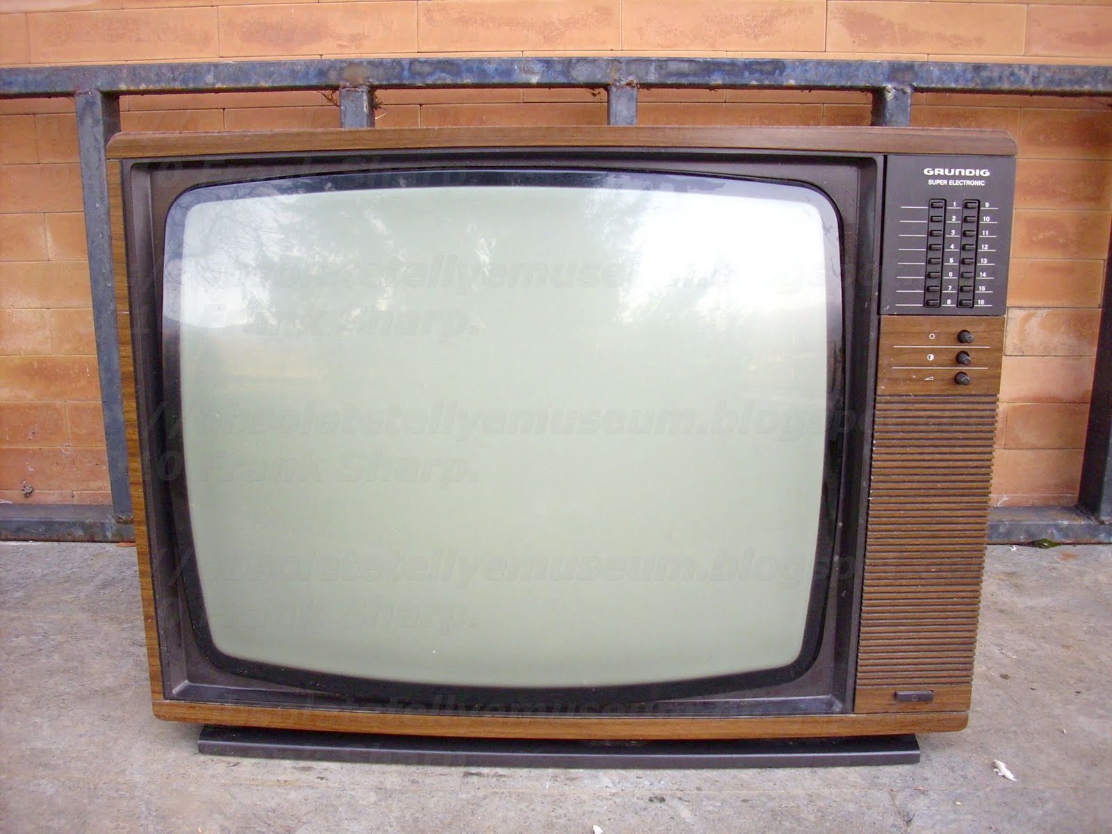 ¿Cuál fue vuestro primer televisor? en Retro y descatalogado › Consolas
