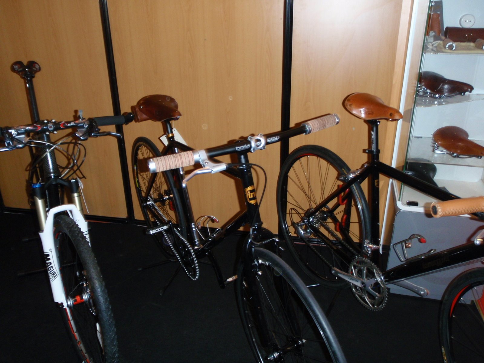 [fb_exp+tomazzini+fixie.jpg]