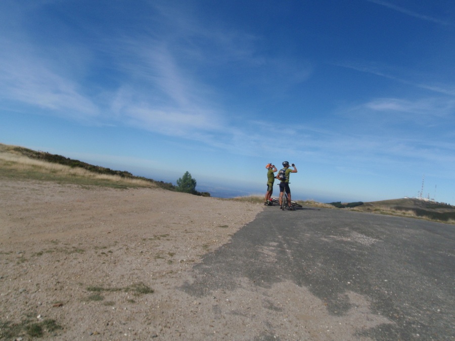 [d2+013+aerodromo+colegas+.JPG]