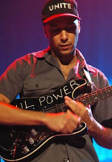 Holding the Guitar - Tom Morello