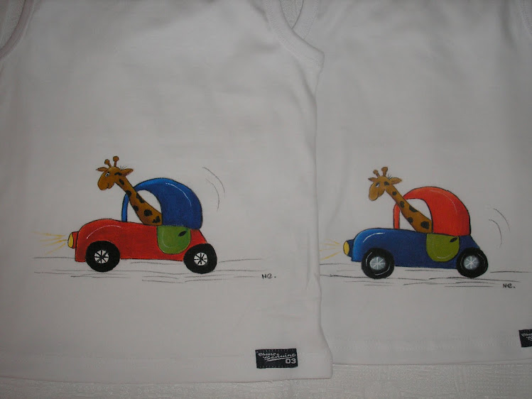 T-shirts de carro com girafa