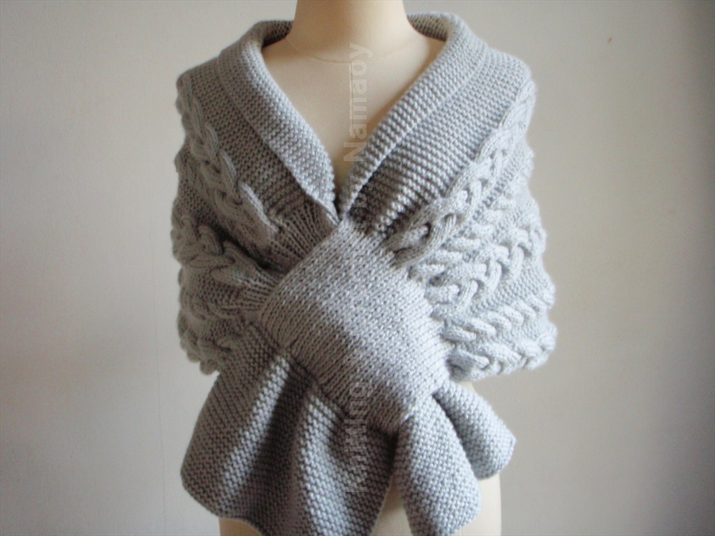 Myknittingdaily: Silver Wrap Classic Style,a gift for Lady