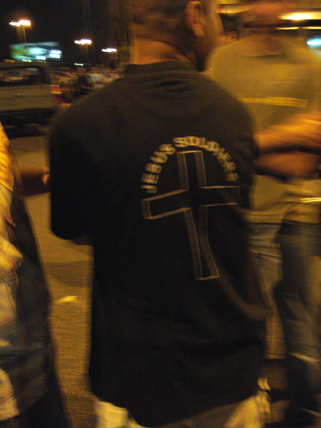 [jesus+soldiers.jpg]