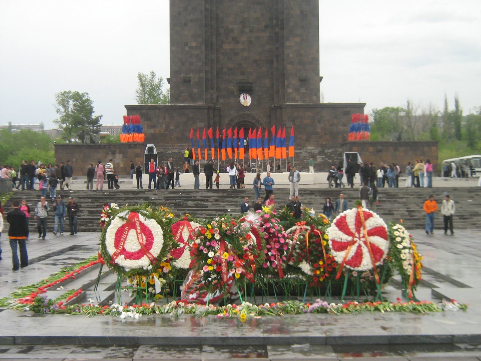 [זוכרים+את+המלחמות.JPG]