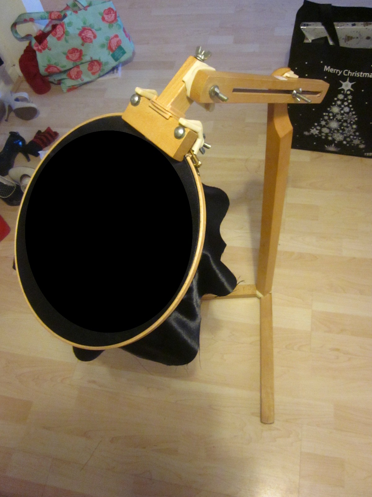 Geekysweetheart embroidery stand ftw