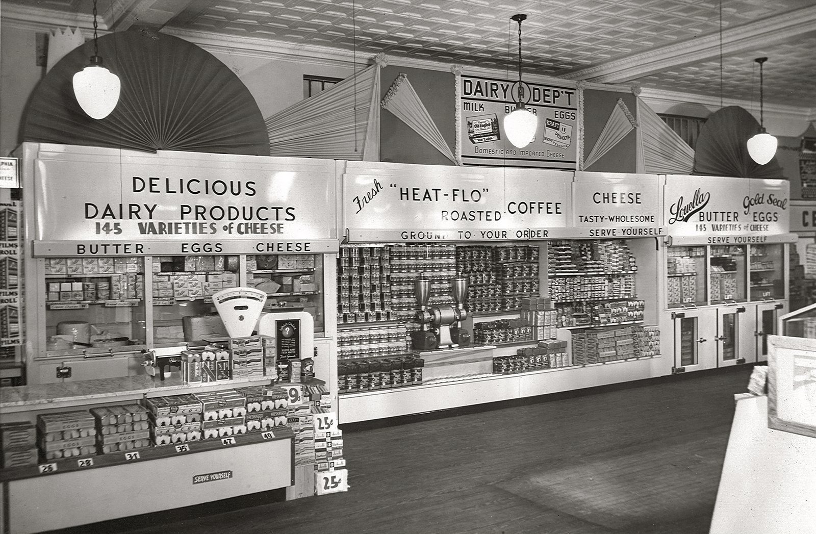 [Dairy+case+1950.jpg]