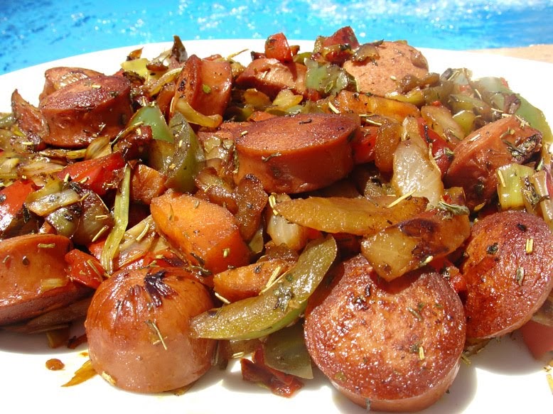Falsarius Chef Blog de cocina fácil y recetas para el día a día SALCHICHAS CON VERDURAS