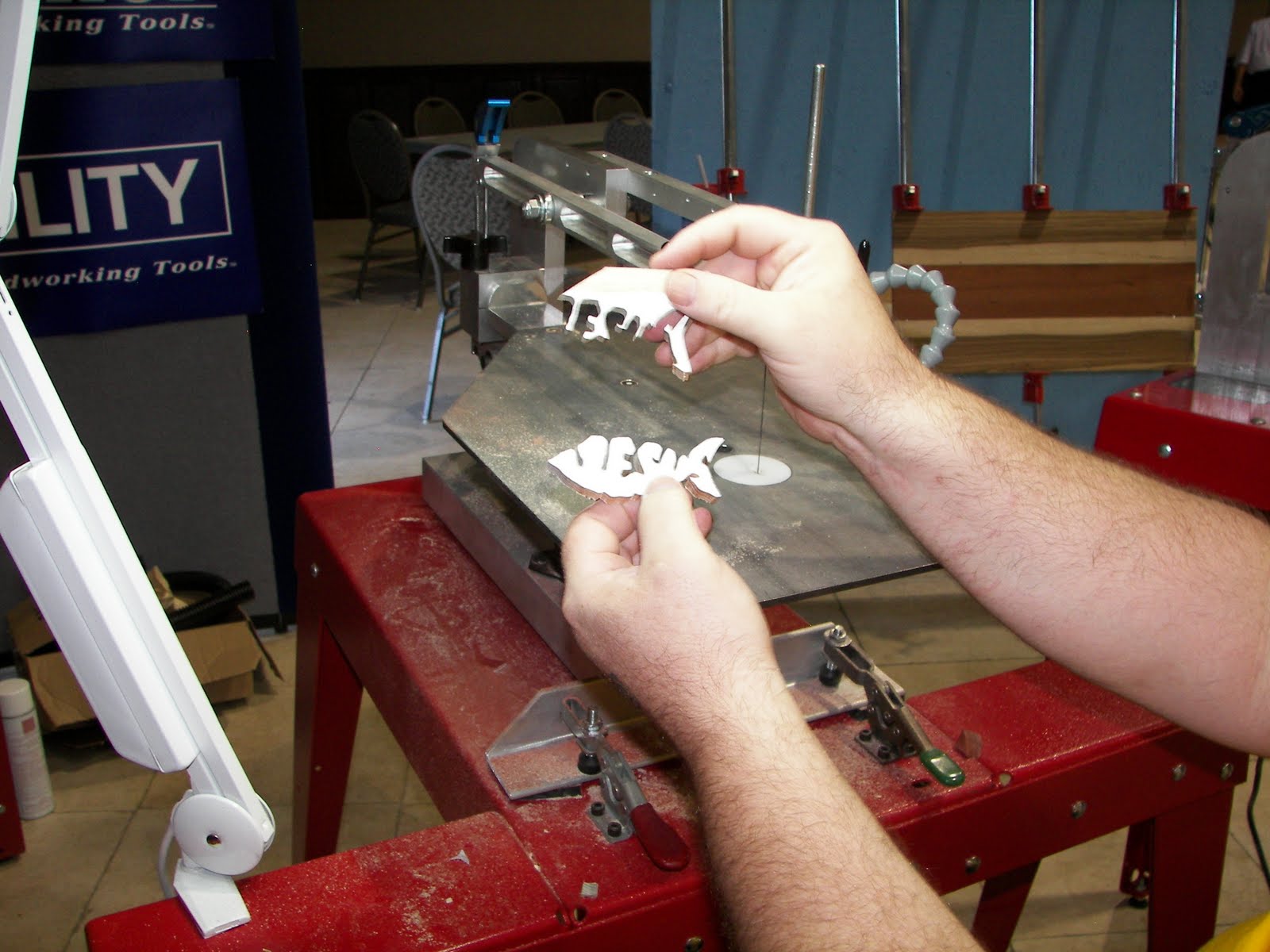 Sleepydog s Wood Shop World Scroll Saw Expo Venders