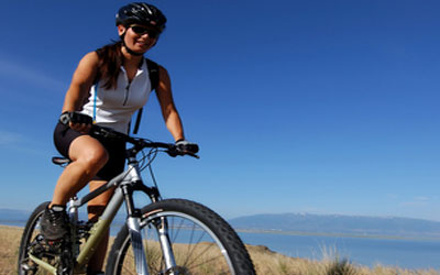 [girl-on-mountain-bike.jpg]