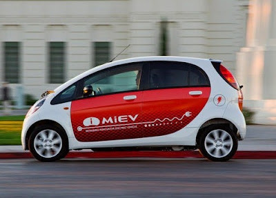 Mitsubishi i-MiEV: Price drop for 100 Mile Range Electric Car